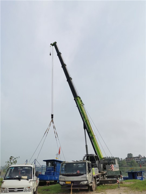 比如县桥梁建设吊装案例